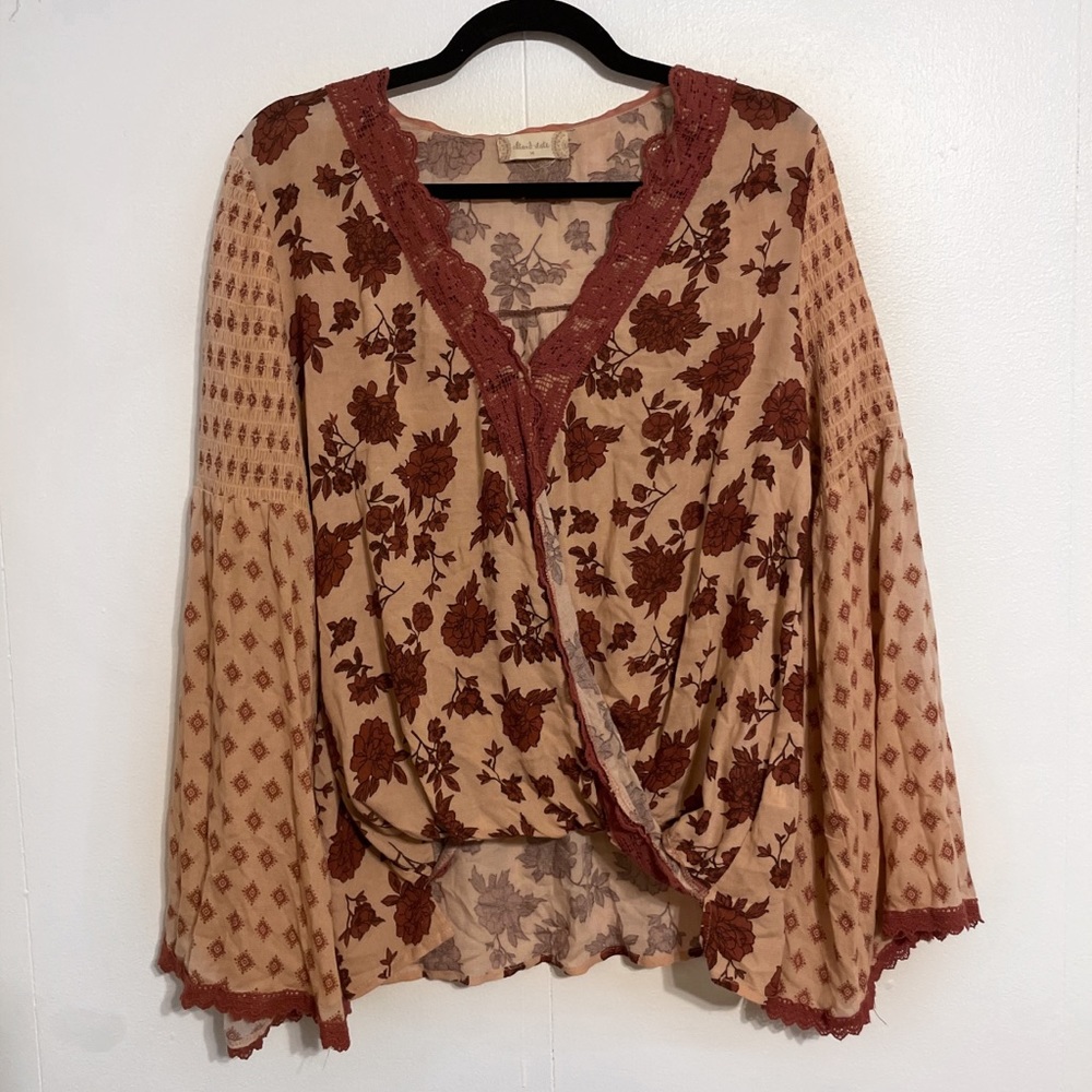 Altard state | floral boho wrap top size medium EUC